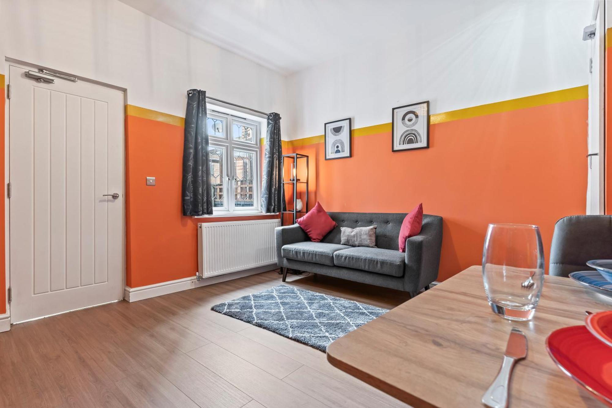 4 Bedroom, 2 Bath In Newcastle Town Centre 外观 照片