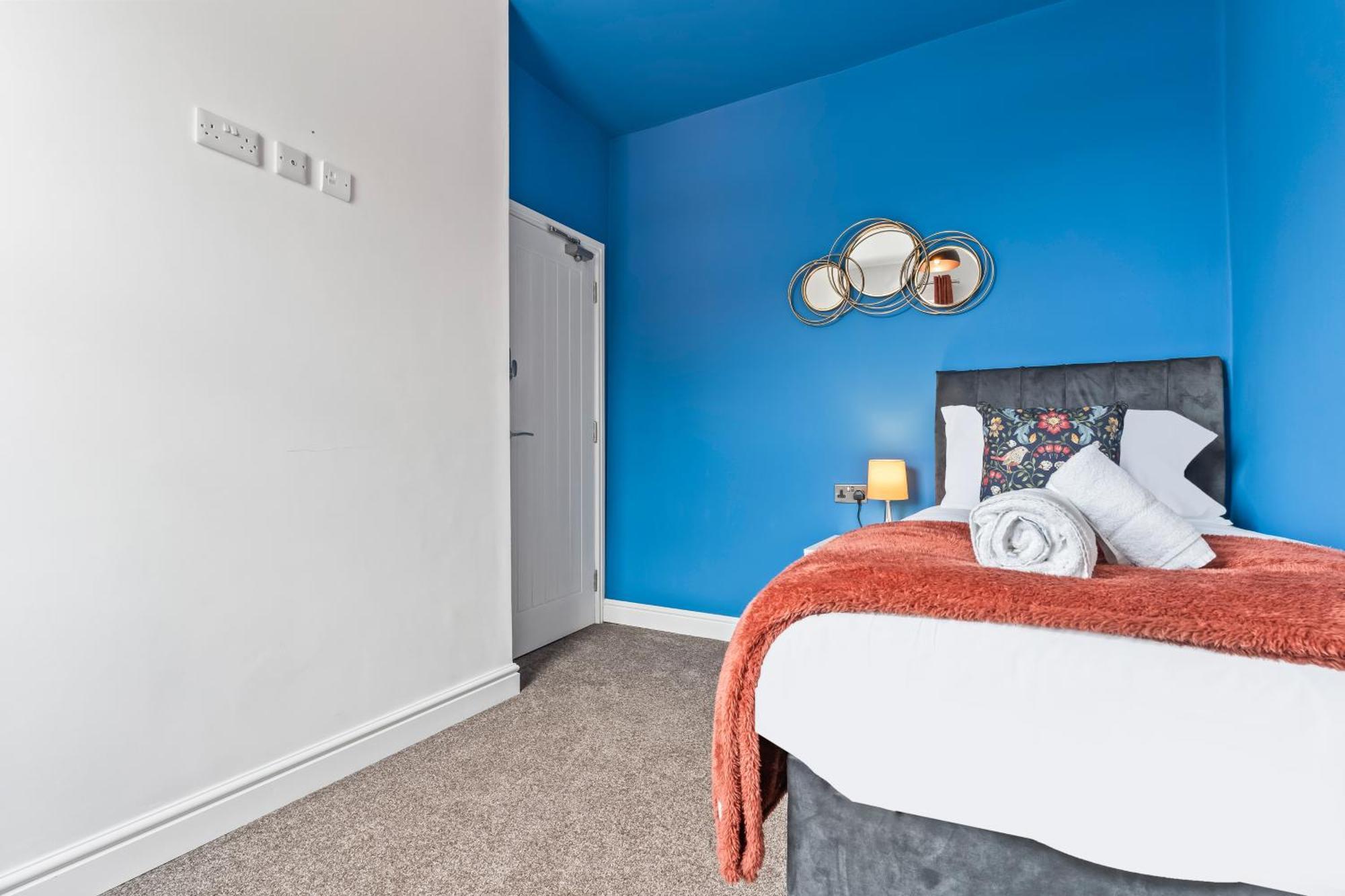 4 Bedroom, 2 Bath In Newcastle Town Centre 外观 照片